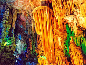 Пещера Тростниковой Флейты 